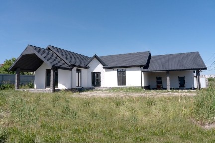 Новий стильний будинок