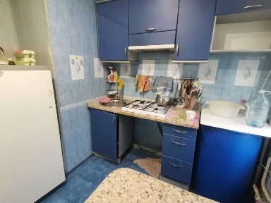 Срочно! 3-х комн. квартира м. Индустриальная 9 этажка