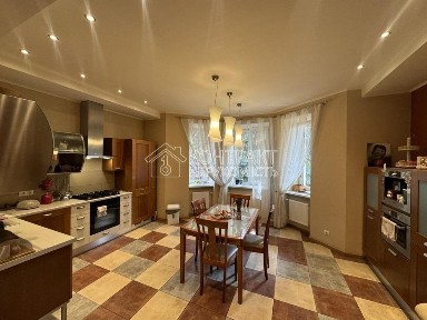 Здам триповерховий будинок Центр Сокільники