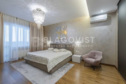 Продаж 2х кімнатної квартири вул. Андрія Верхогляда 2-А, Драгомирова