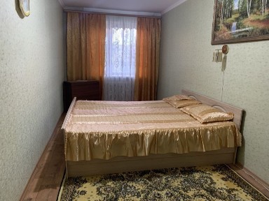 Продам 2-х комн квартиру на Победе