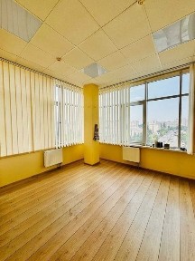 Продаж, Обмін, Офіс 156 кв. м. Святлицького 35, Ретровіль без %