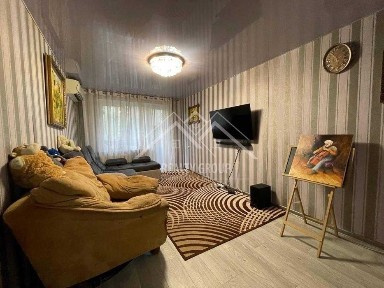 Продаж 2-х кім. квартири, 17 квартал (Карбишева)