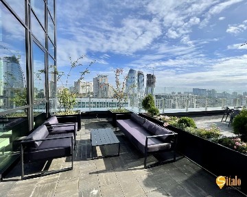 Киев, Василия Тютюнника ул.