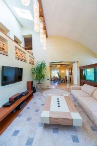 Дом на берегу р. Днепр в кот. городке с Бомбоубежищем! Без %!