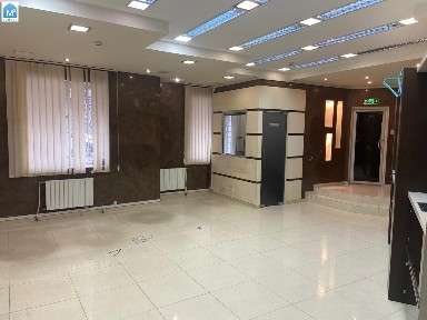 Київ, Дмитрівська 69