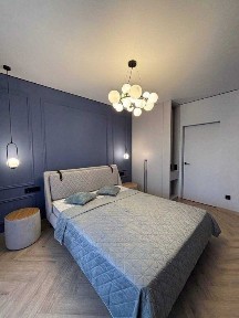 Продаж стильної 2-кімнатної квартири неподалік річки.