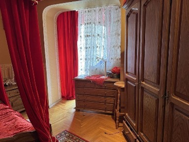 Продам 4 кімнатну квартиру гравитон.