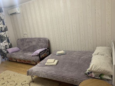 Аренда квартиры посуточно на Песках р- н магазин Бридж