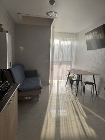 1-кімн. з великою кухнею та панорамними вікнами. ВЛАСНИК