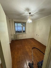 Продам 3х комнатную кв на 7 фонтана по 690$м2 с паркоместом. Хозяин