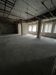 Комерційного приміщення в центрі міста