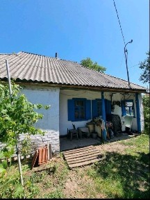 Мачухи, окремий будинок з великою земельною ділянкою.