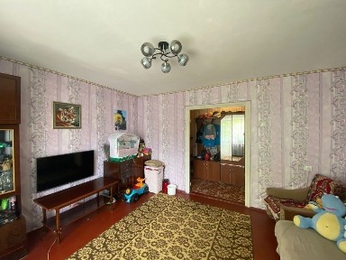 Продаю двокімнатну квартиру в Лісках, не хрущівка (л1)