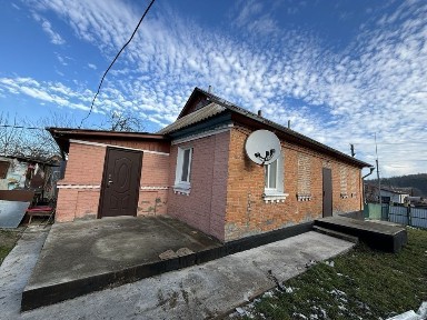 Продається будинок м. Деражня, вул. Шевченка