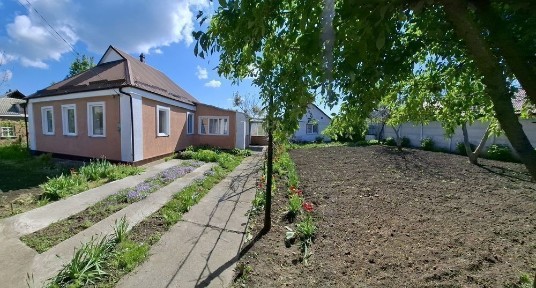 Для родини / переселенців - “Жити спокійно та зручно”