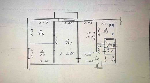 Продаж 4кімнатна квартира під ремонт на Алмазному