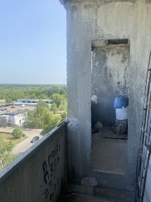 Продам 2х-комнатную 8/10 левый берег 5 мкр