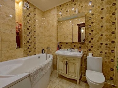 БЕЗ % Продаж 3-кімн. 105 кв2, метро Іподром, вул. Глушкова, 9в