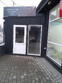 Приміщення в центрі прямо на Тролейбусній зупинці!