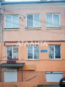 Багатоцільова комерція на Турецькій площі.