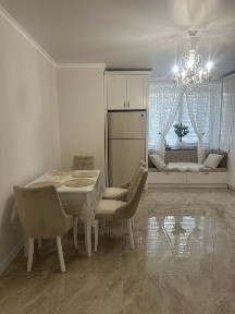 Здам велику 2-х кімнатну квартиру подобово від власника