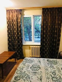 Продам 2-комн. квартиру на ул. Бочарова/ Рынок 