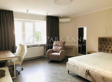 Київ, Голосіївський, Науки 62а