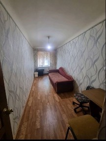 Поділ. Продам трикімнатну квартиру в цегляному будинку