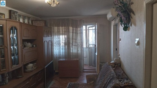 Одесса, Небесной сотни просп., 61