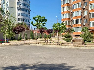 Продажа 1-комнатной квартиры 69.7 м², Мостостроителей ул., 18