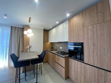 Продаж трикімнатної квартири в центрі Івано-Франківська