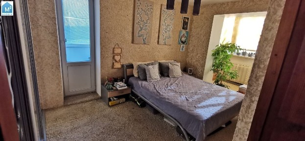 Продам 4 кімнатну квартиру на мікрорайоні на вул. Миру.