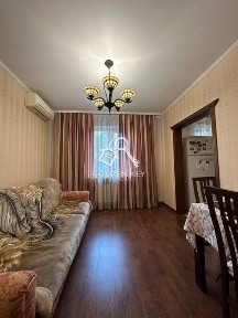 5-кімнатна квартира з автономним опаленням КРЕС