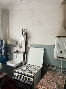 Продам 3-х кімнатну Сталінку на Севгоке