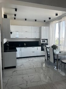 Продам свою 3 кім. квартиру ЖК ОМЕГА