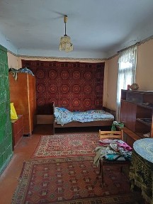 М. Новоселиця. Продається будинок (центр)