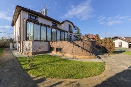 Київська область, Вишеньки