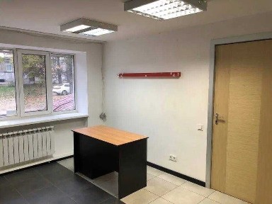 З якісним ремонтом 3к 53кв. м 1поверх пр. Гагаріна під житло чи офіс
