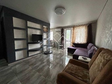 Продаж 1к з сучасним ремонтом в центрі міста