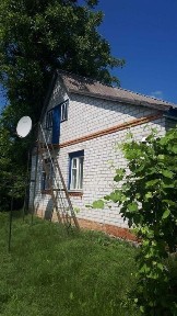 Цегляний будинок в Нових Санжарах