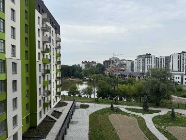 2-кімнатна з видом на озеро