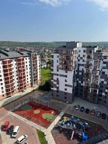 Однокімнатна квартира з терасою у новобудові