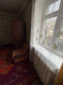 Продам двухкомнатную квартиру в смт Губиниха