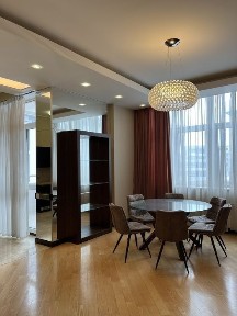 Київ, Печерський, вулиця Лютеранська 10а