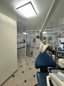 Продаж ком. прим. ( стомат. кабінет), Центр-вул. Тичини.