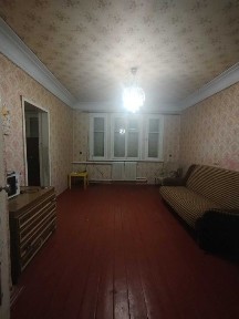 Продаж 3-х кімнатної квартири+ гараж + 3 гос. побудови