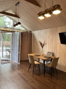 Будинок з чаном у лісі. 30хв біля Києва. Без сусідів.