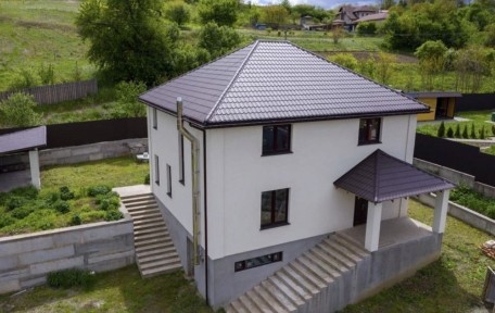 Київська область, Рославичі