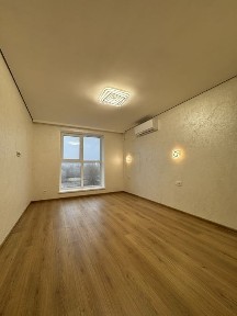 Продаж одкокімнатної квартири в ЖК Лагуна із ремонтом, держ програми